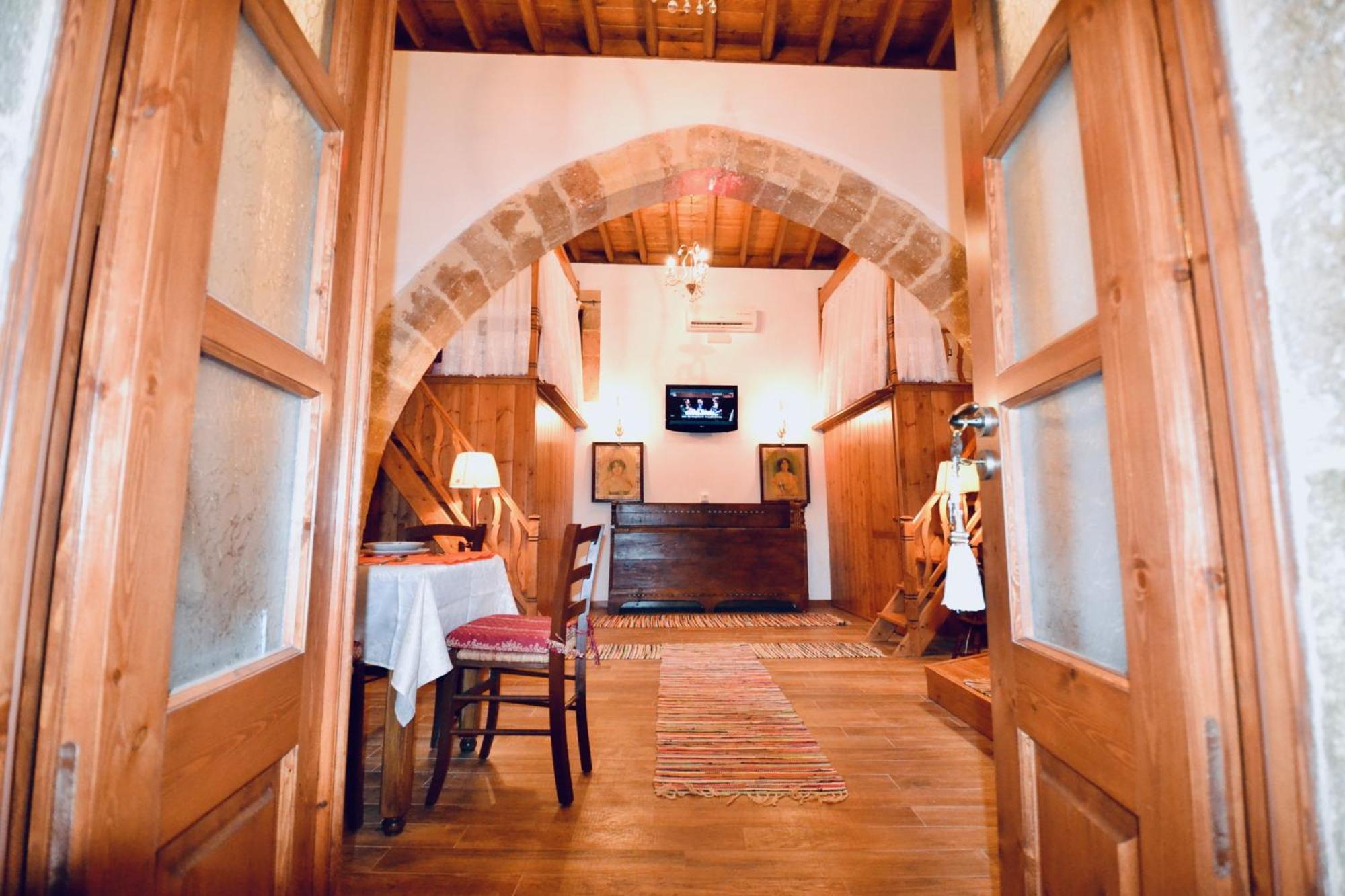 Villa Patitiri Traditional House With Hot Tub Archangelos  Luaran gambar
