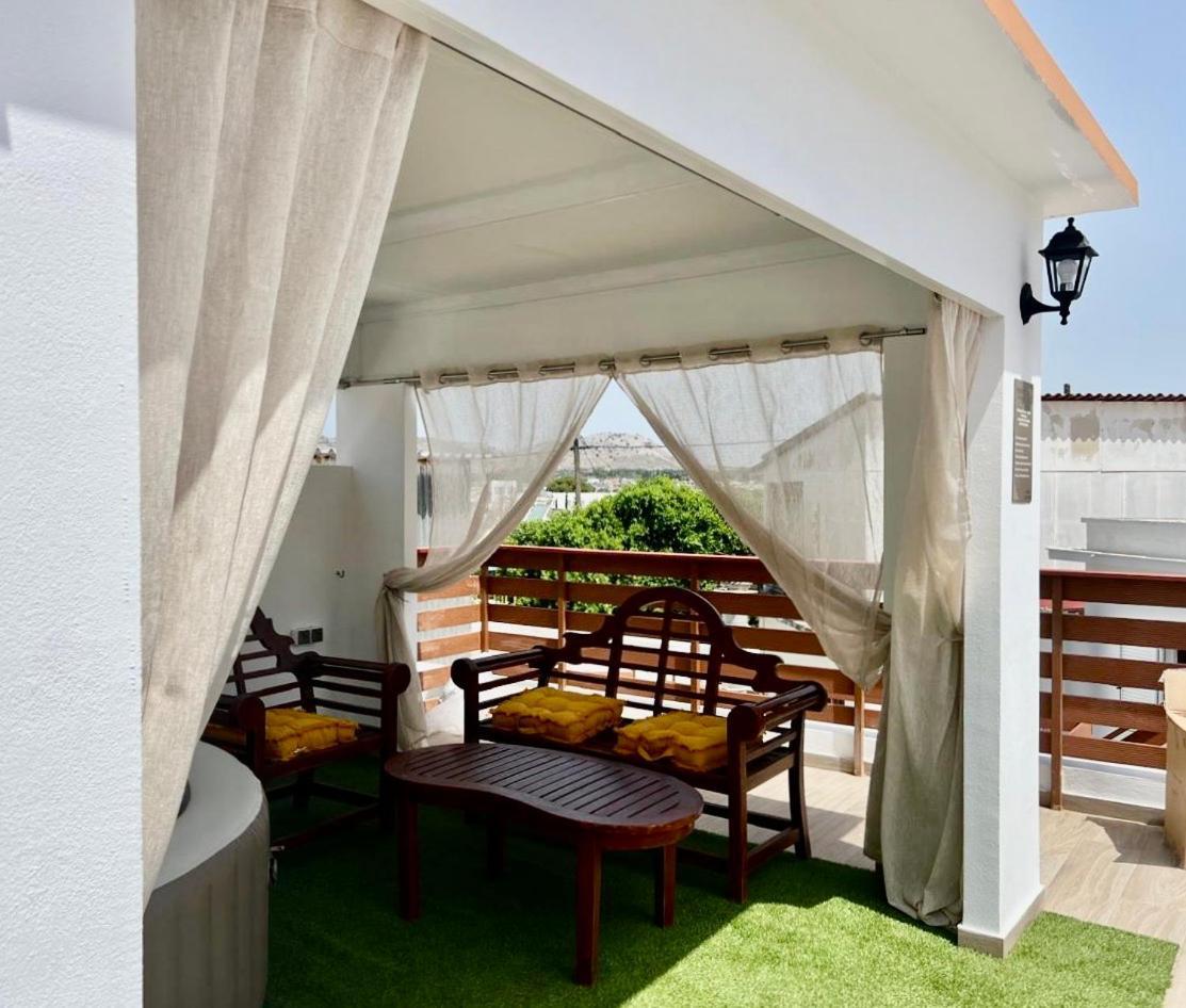 Villa Patitiri Traditional House With Hot Tub Archangelos  Luaran gambar